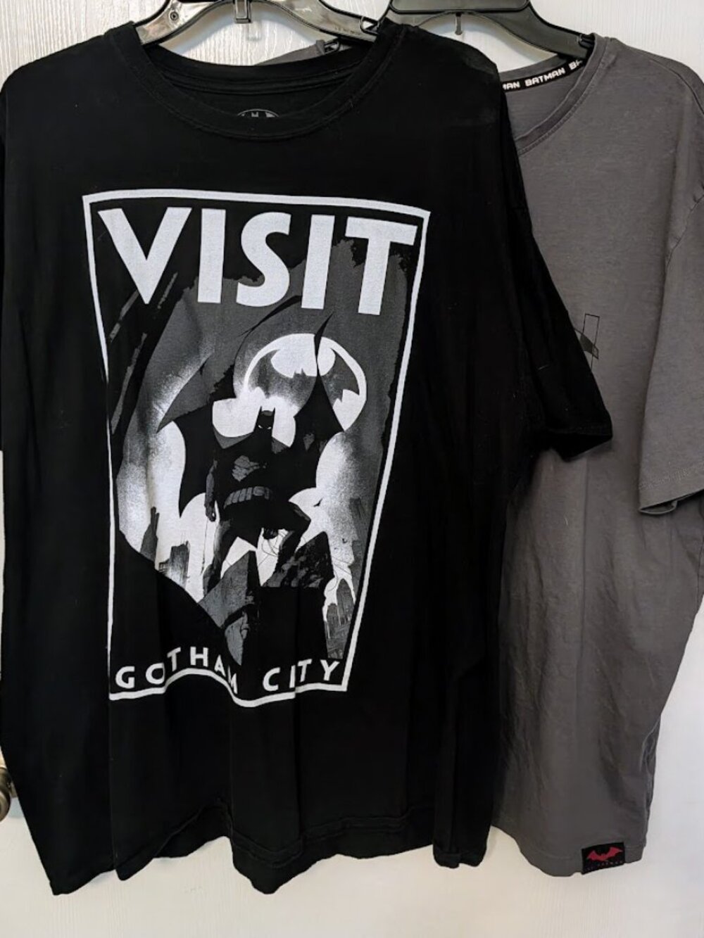 Bundle‎ of TWO Batman men's t-shirts XXL